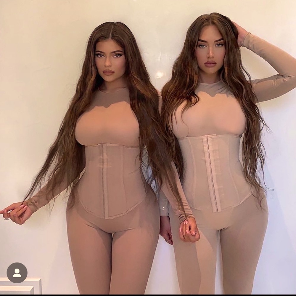 SKIMS Waist Trainer (Sold out on Skims.com)